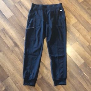 NWOT black Cherokee Infinity Scrub jogger pant